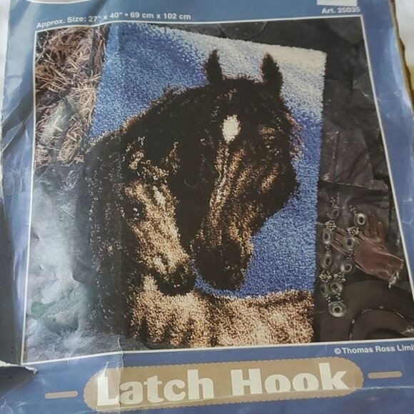 J&P Coats Thoroughbreds Latchhook Sz. 27" x 40" - Picture 4 of 10